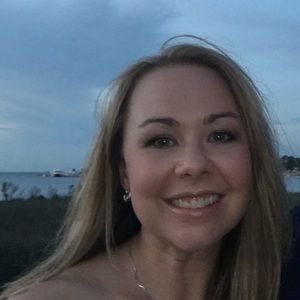 Meet your Posher, Leslie